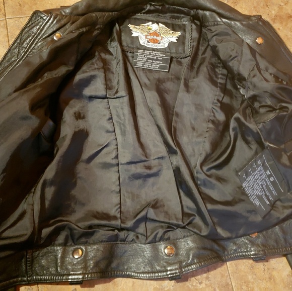 harley Davidson leather jacket - Picture 3 of 5